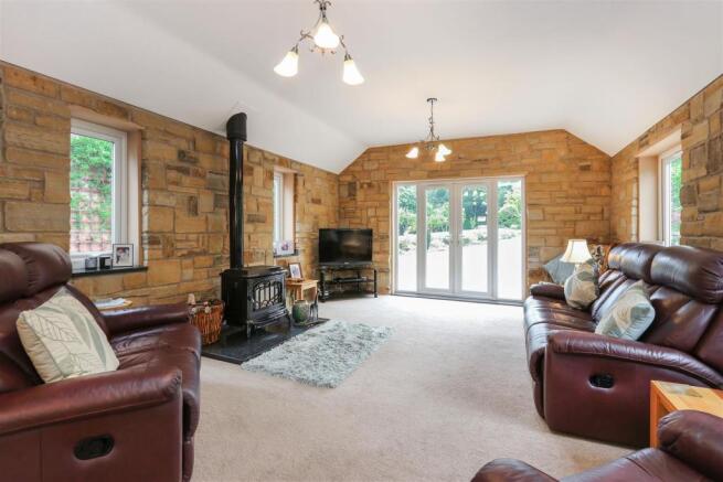 Living Room.jpg