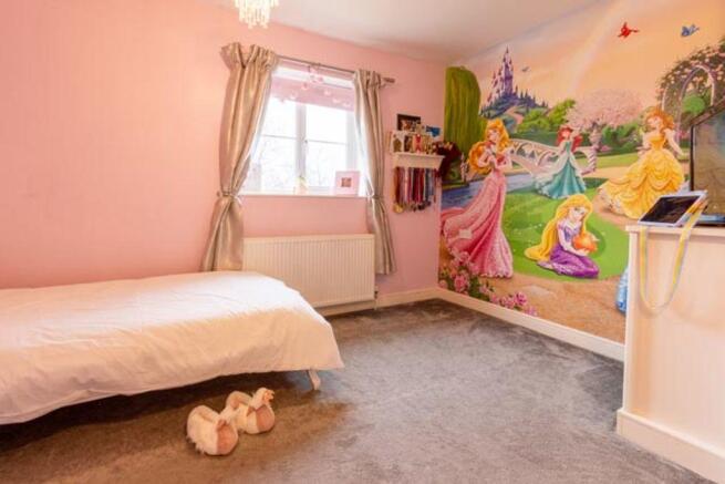 Bedroom 2 (Single with Ensuite)