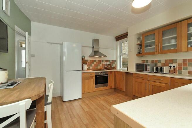 Alb-Kitchen_2.jpg