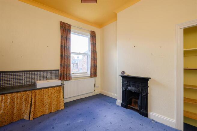 4 bed End of Terrace for sale Image 8