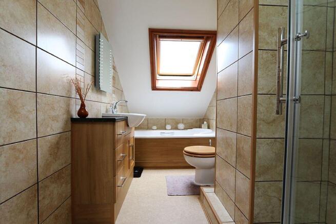 En-suite Bathroom