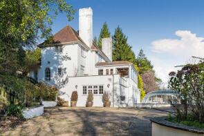 Whitelands, The Avenue, Westerham Hill, Westerham TN16 2EE