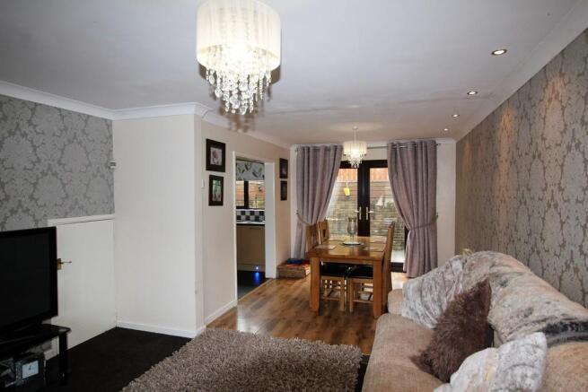 LOUNGE B
