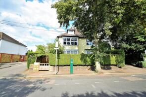 Flat 2, 6 Denham Place, Park Avenue, Watford WD18 7HA