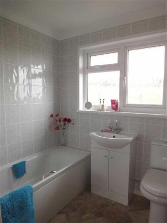 BATHROOM:
