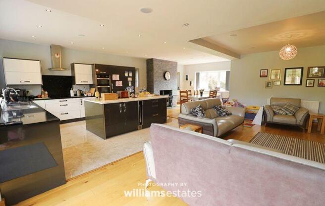 open plan livi...