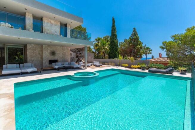 02-Costa d'en Blanes-Avantgardistische Luxusvilla mit Meerblick-kaufen-pool