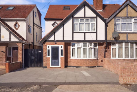 Cranford Park Road, Hayes, UB3