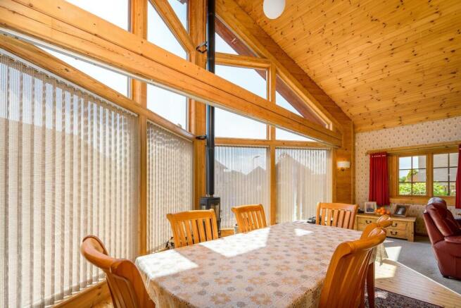 Dining Space-2.jpg