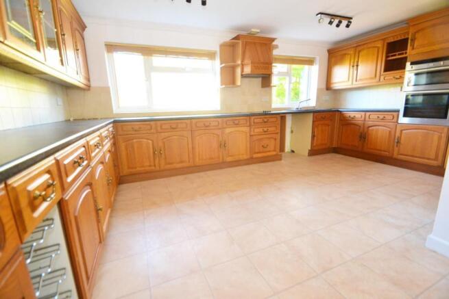 Kitchen/Breakfast Ro