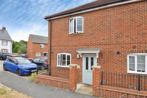 Dunford Close, Amesbury, SP4 7FW