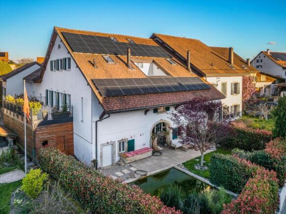 6 bedroom farm house for sale in Vaud, Switzerland