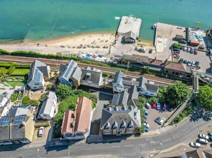 BELL SANDS, Leigh-On-Sea