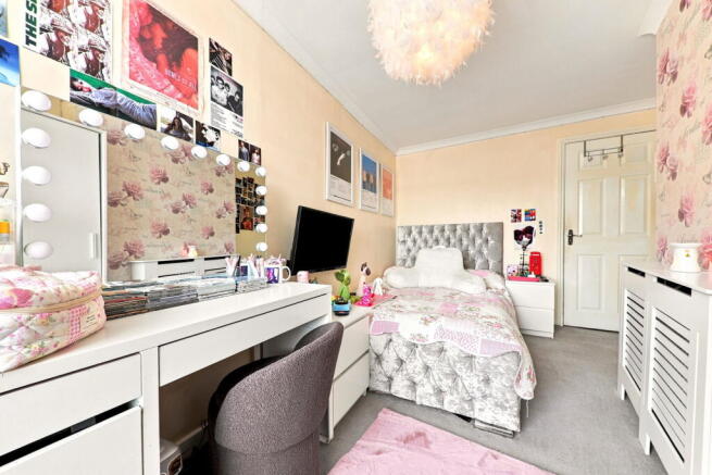 4 bed Terraced for sale Image 11