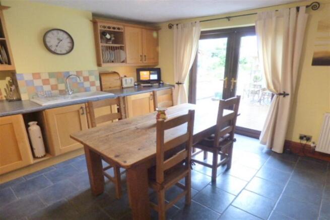 Kitchen b