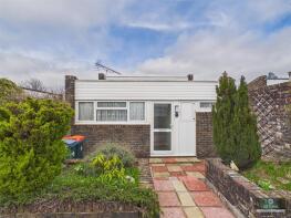 26, Leonardslee Court, Forestfield, Furnace Green, Crawley RH10 6PW