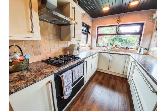 Kitchen/Breakfast