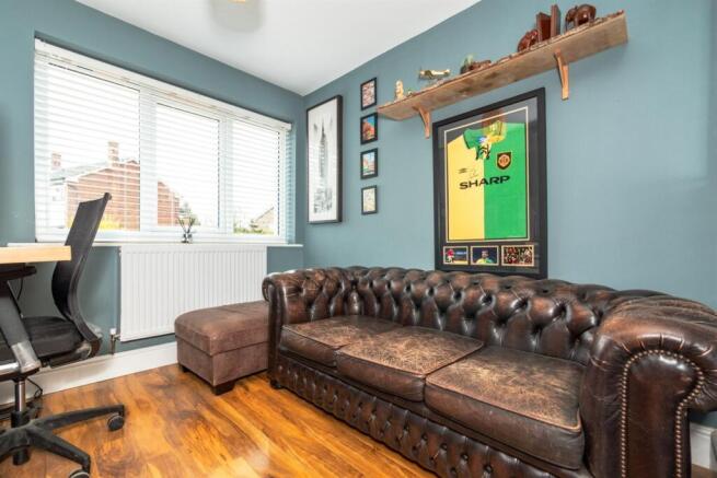 Sitting Room/Snug