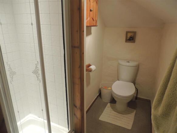 Shower Room: