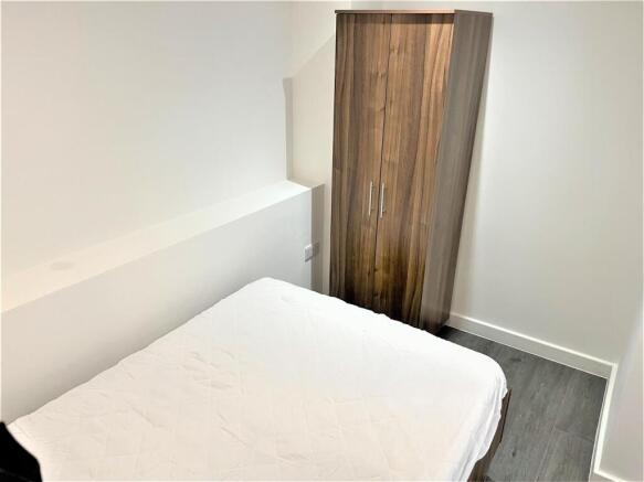 1 bed Apartment to rent Image 5