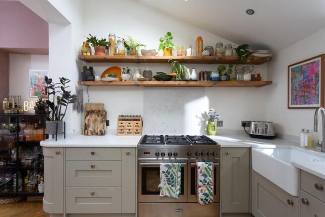 2 bed Semi-Detached for sale Image 8