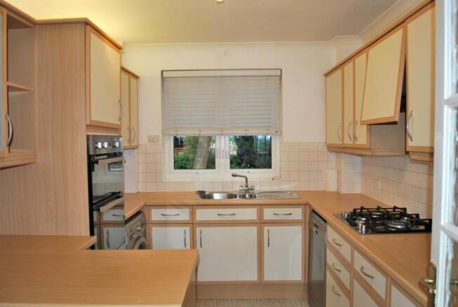 Kitchen (Main)