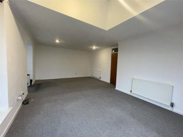 4 bed Detached to rent Image 12