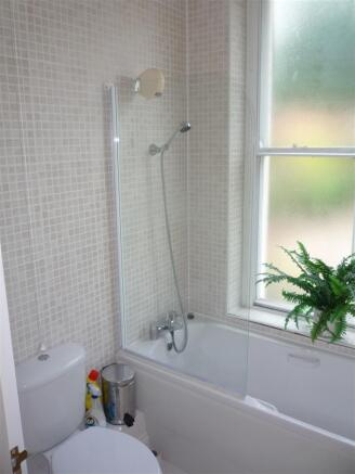 Main bathroom