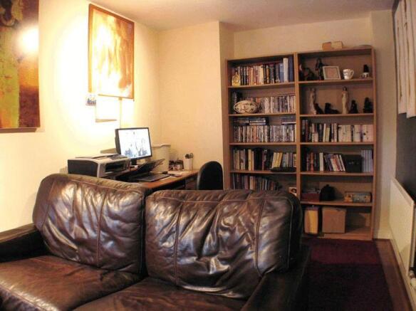 Photo 3