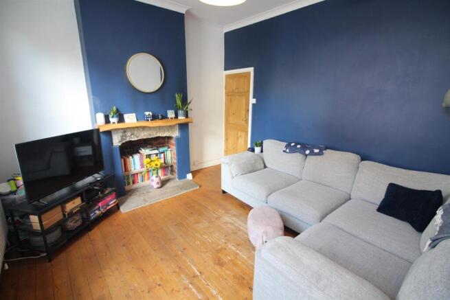 2 bed Terraced for sale Image 6
