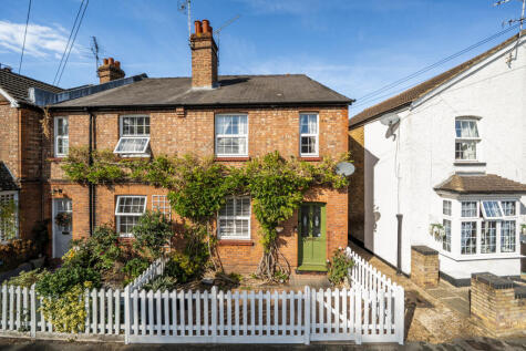 Binfield Road, Byfleet, KT14