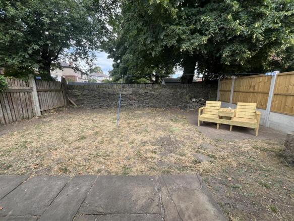 2 bed Terraced for sale Image 11