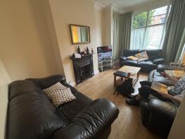 6, Newport Gardens, Headingley, Leeds LS6 3DA