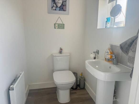 Fry Grove, Flitwick, MK45 1GJ photo 2