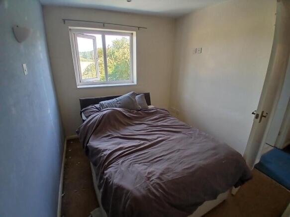 3 bed Semi-Detached for sale Image 10