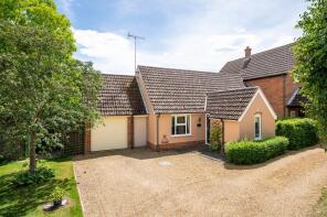 5, Kingfisher Close, Cambridge CB23 2TJ