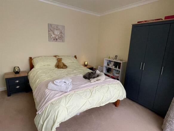 Bedroom.,,.jpg