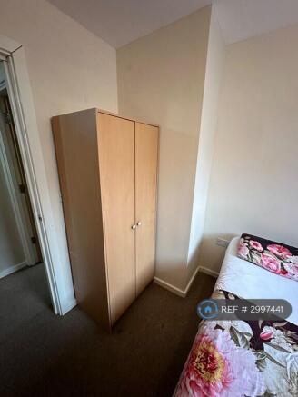 1 bed Flat to rent Image 6