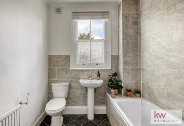 Radcliffe Road - Winchmore Hill -Bathroom
