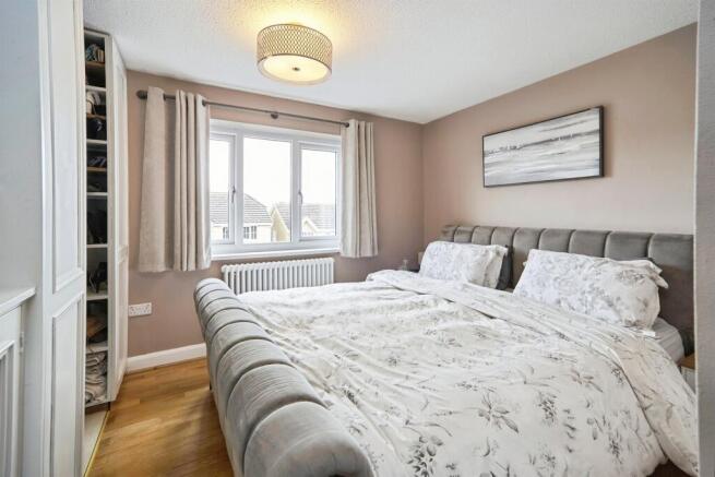 2 bed Semi-Detached for sale Image 10