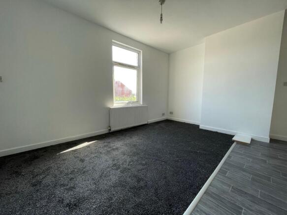 1 bed Flat to rent Image 4