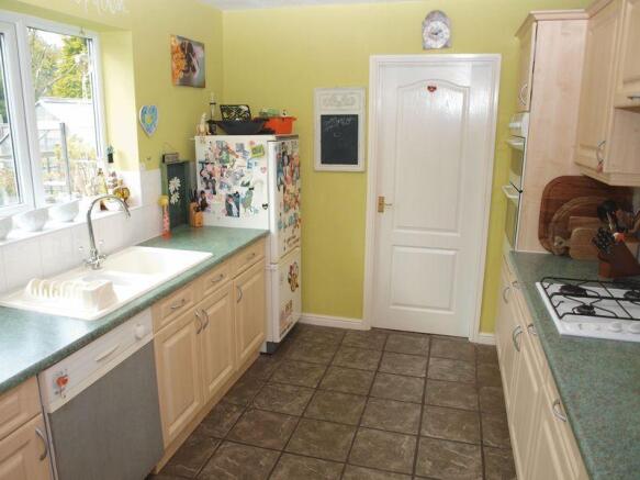 Kitchen (2)