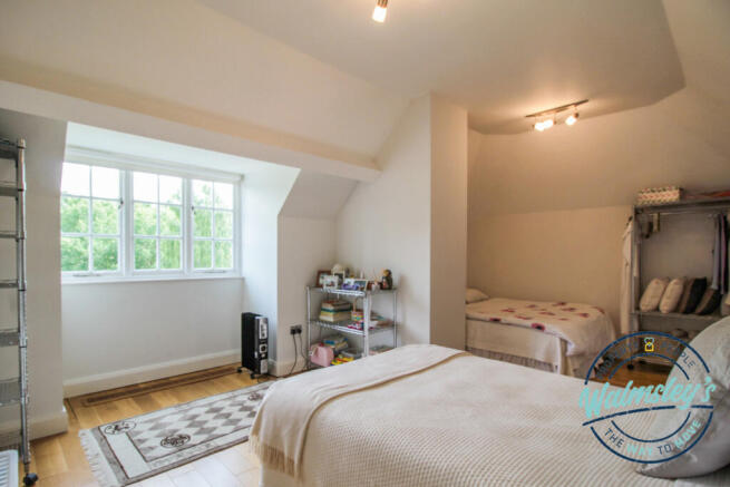 Second floor double bedroom