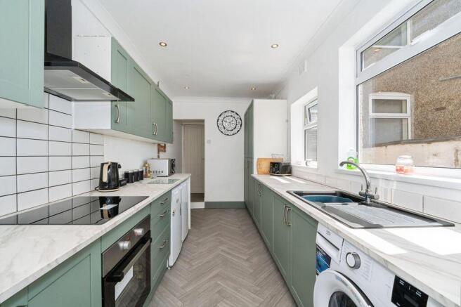 Kitchen pic 1