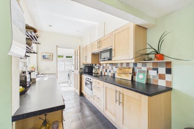 2 bed Terraced for sale Image 5