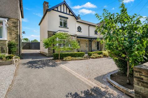 Bradford Road, Birkenshaw, Bradford, West Yorkshire, BD11