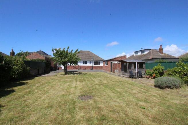 Clive Avenue, 33 Rear garden 4.JPG