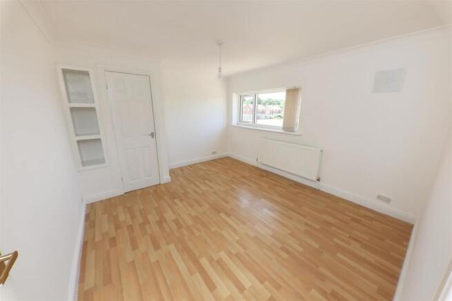3 bed Detached for sale Image 8