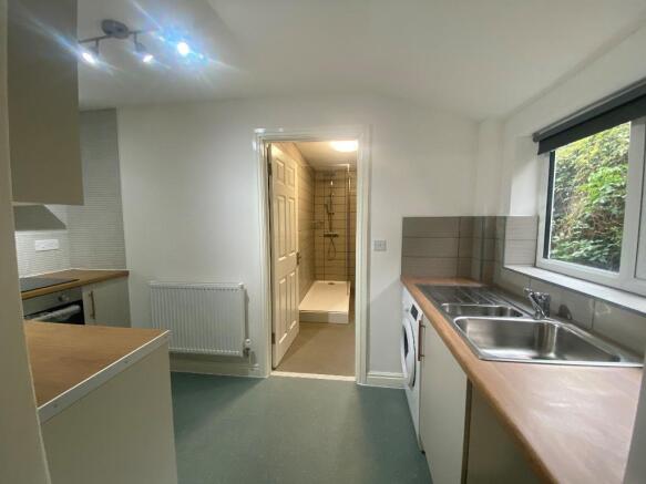1 bed Apartment to rent Image 4
