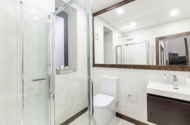Shannon Court, Frognal, London, NW3 photo 5